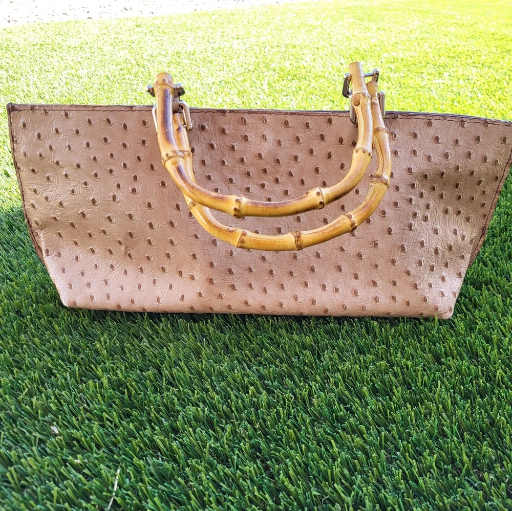 Maya Moon Handcrafted One-of-a-Kind Ostrich Handbag With Bamboo Handles. - Picture 4 of 16